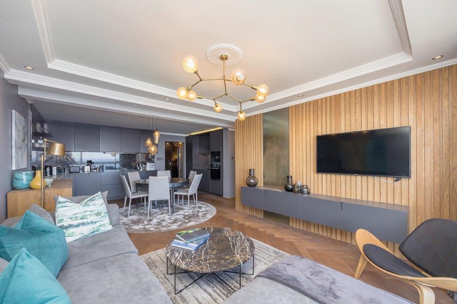 2 Bedroom Property for Sale in Sea Point Western Cape